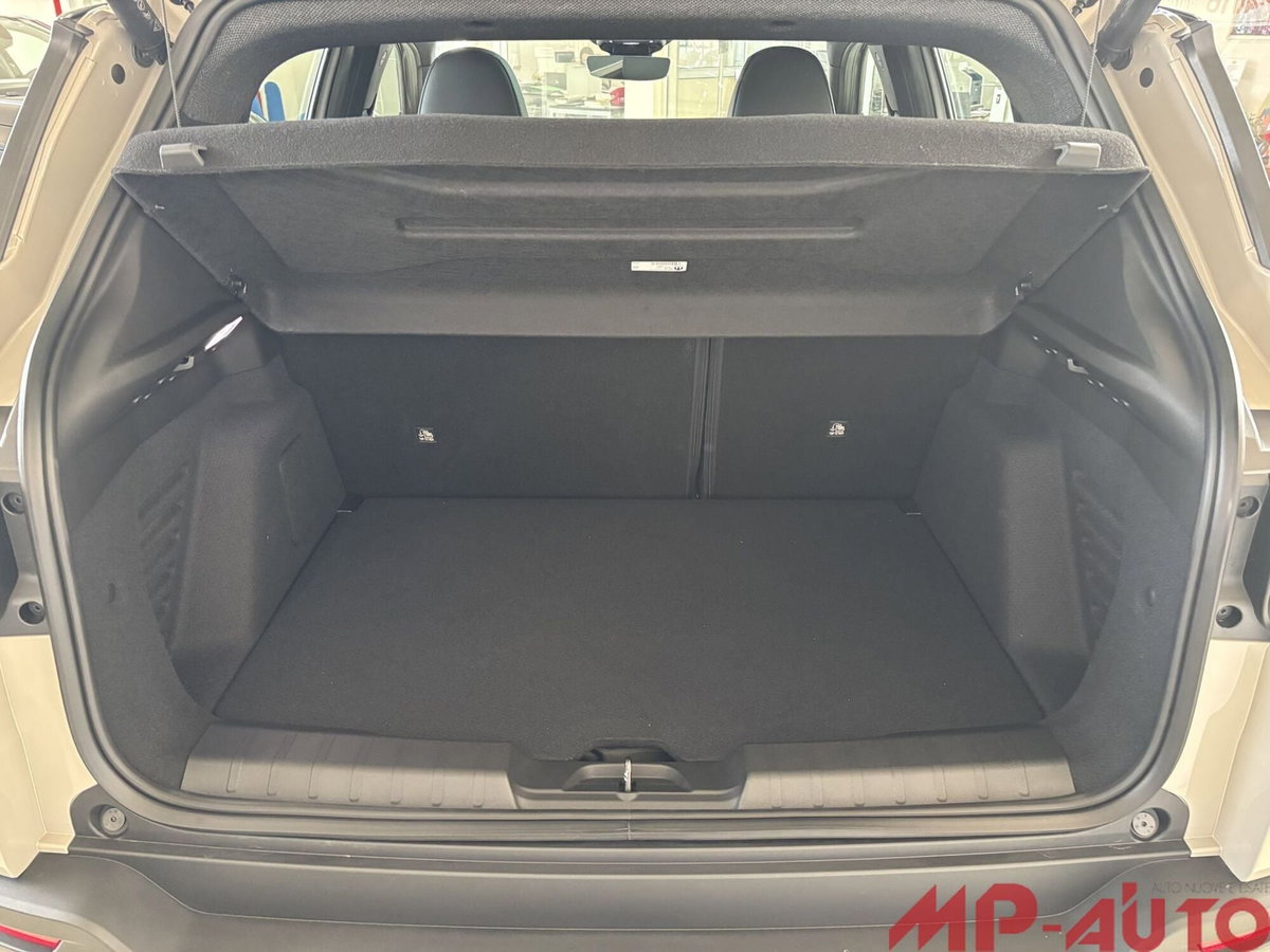 Jeep Avenger 1.2 turbo e-hybrid mhev Upland 4xe 145cv edct6 (13)