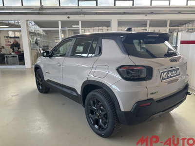 Jeep Avenger 1.2 turbo e-hybrid mhev Upland 4xe 145cv edct6 (6)