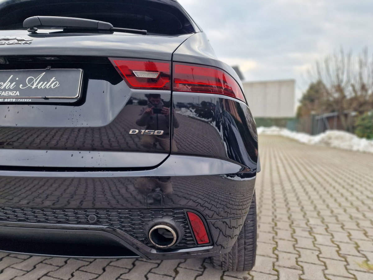 Jaguar E-Pace 2.0D 150 CV AWD R-Dynamic S (8)