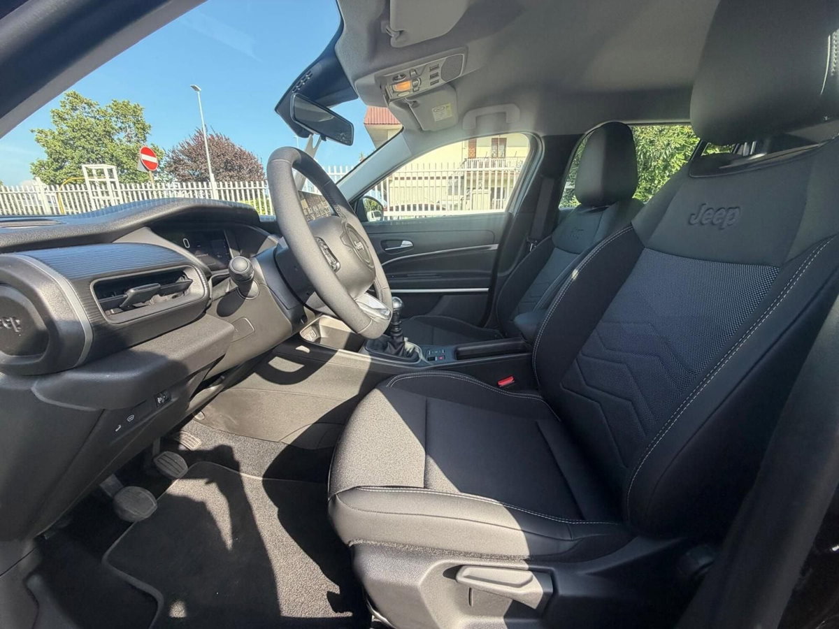 Jeep Avenger 1.2 turbo Summit fwd 100cv (13)