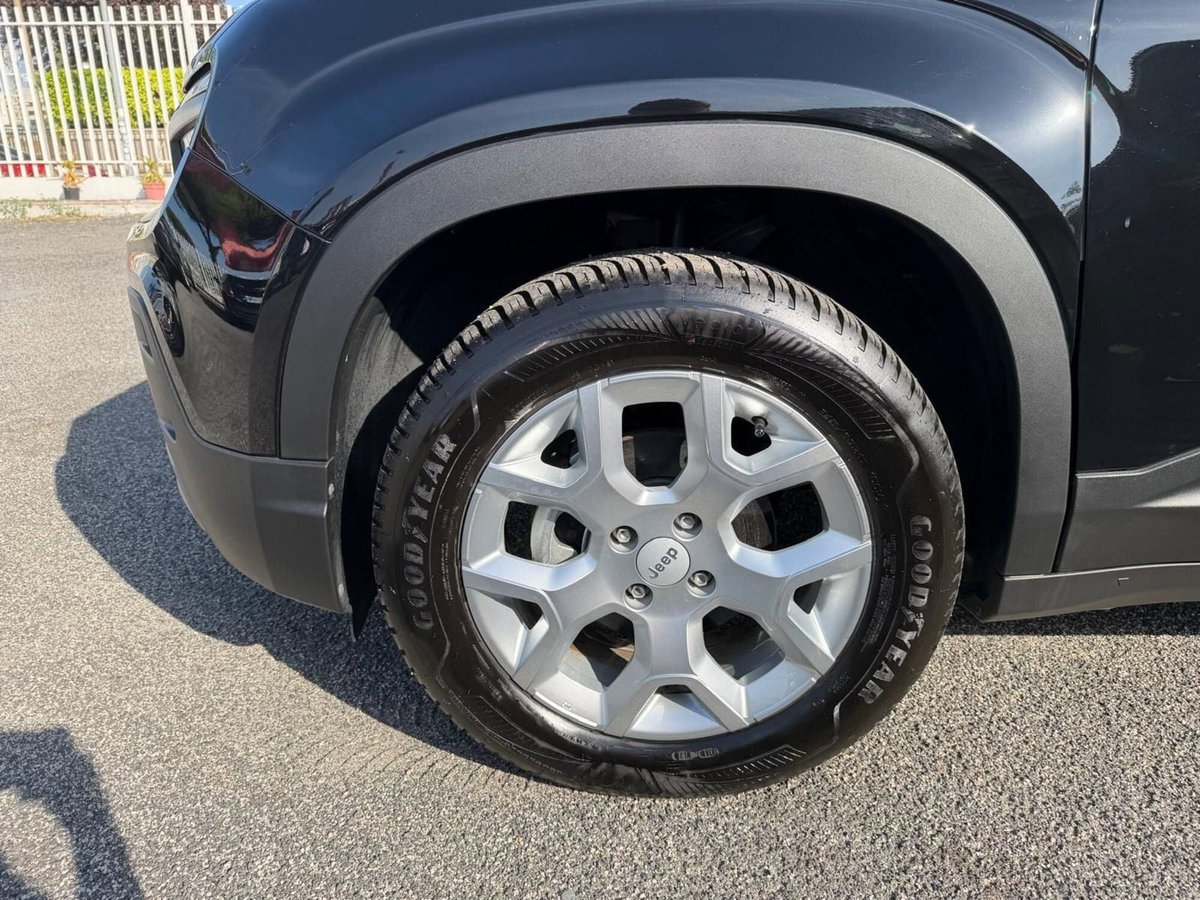 Jeep Avenger 1.2 turbo Summit fwd 100cv (7)