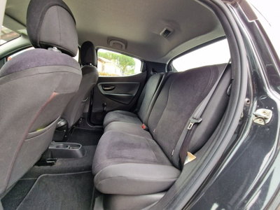 Lancia Ypsilon 0.9 TwinAir 85 CV 5 porte Metano Ecochic Silver (10)