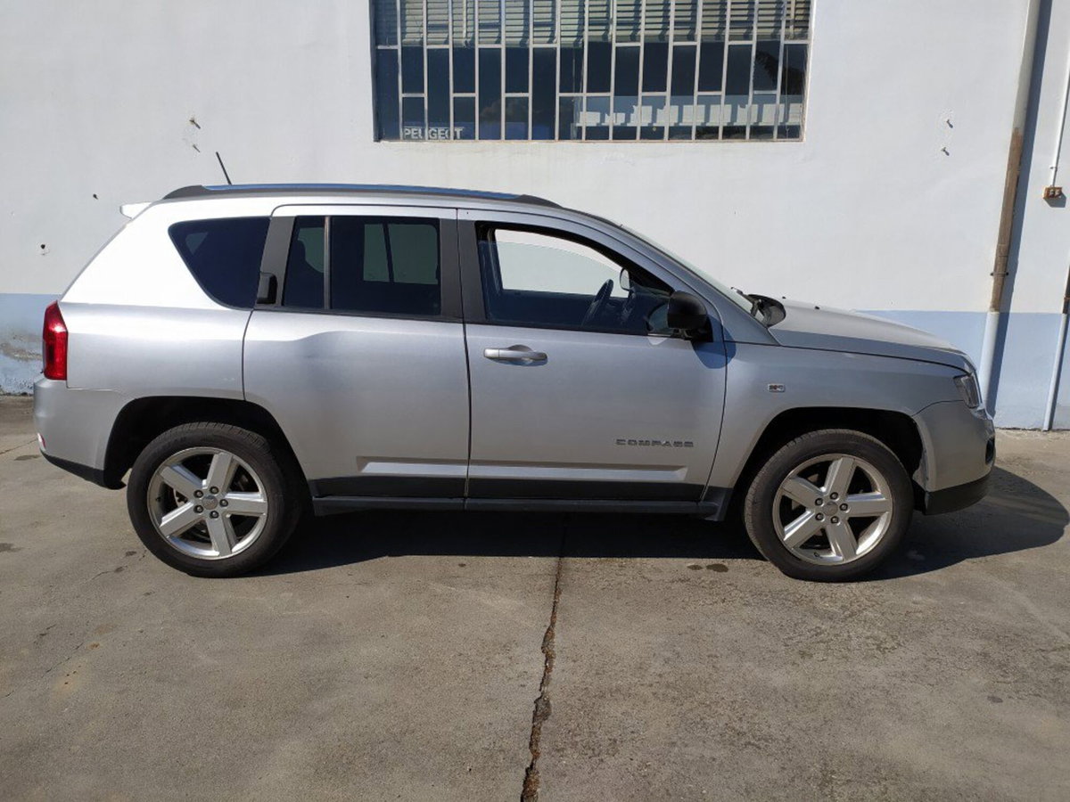 Jeep Compass 2.2 CRD Limited (16)