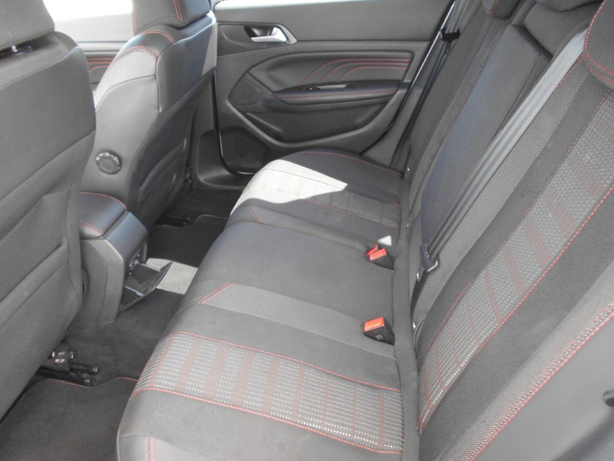 Peugeot 308 SW BlueHDi 120 S&S EAT6 GT Line (18)