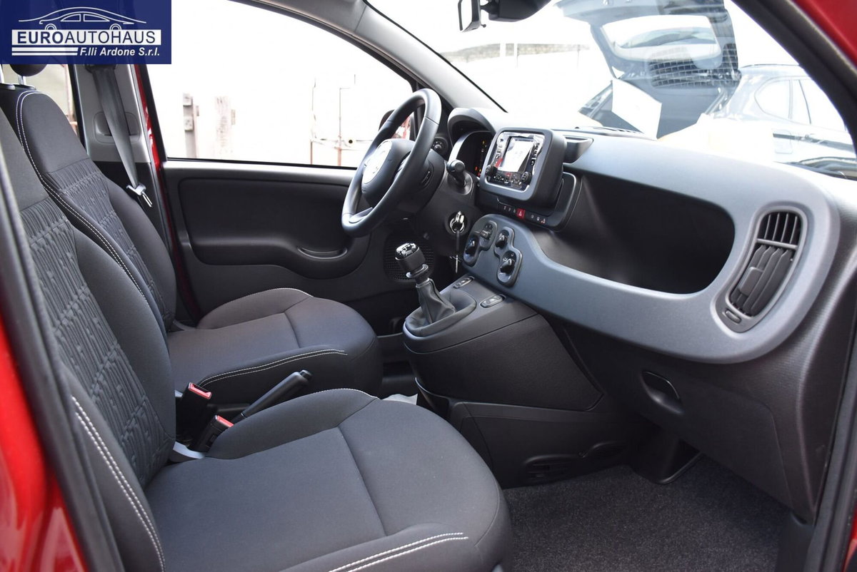 Fiat Panda 1.0 firefly hybrid Icon s&s 70cv (16)