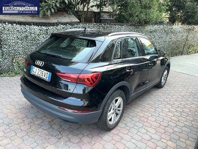 Audi Q3 35 TDI quattro S tronic Business (3)
