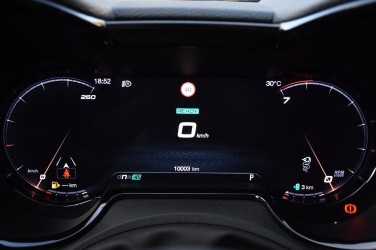Alfa Romeo Tonale 1.3 phev Sprint Q4 280cv at6 (10)