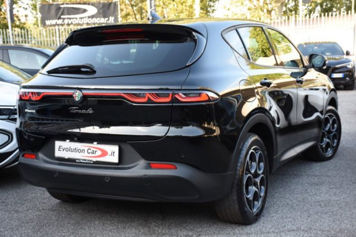 Alfa Romeo Tonale 1.3 phev Sprint Q4 280cv at6 (3)