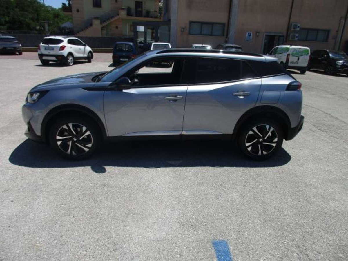 Peugeot 2008 BlueHDi 130 S&S EAT8 Allure Pack (4)
