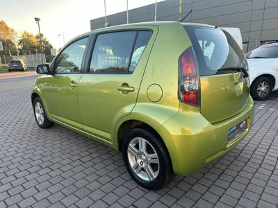 Daihatsu Sirion 1.3i 16V cat 4WD CX (10)
