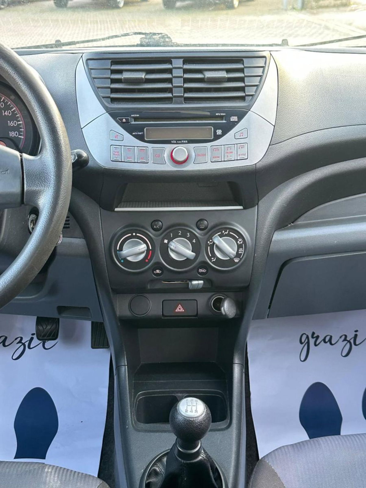 Daihatsu Sirion 1.3i 16V cat 4WD CX (17)
