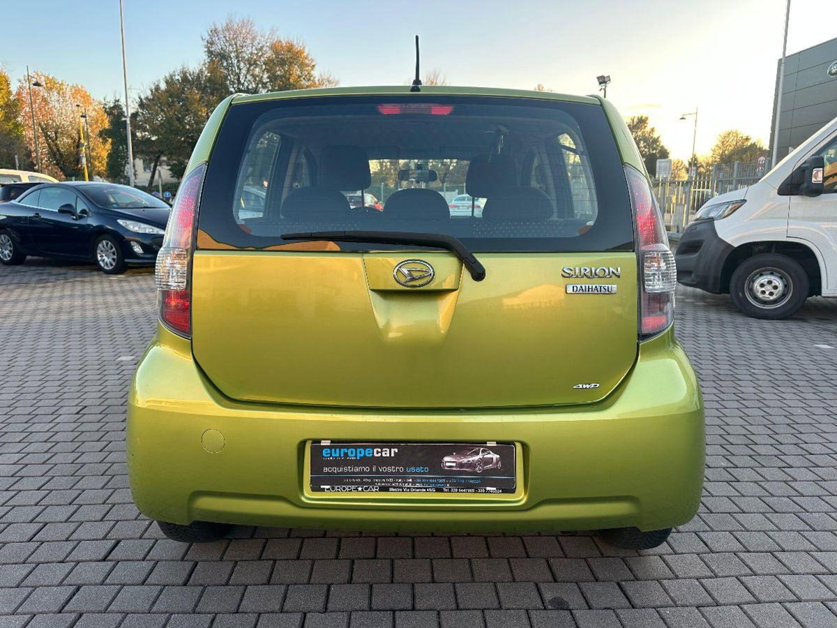 Daihatsu Sirion 1.3i 16V cat 4WD CX (8)