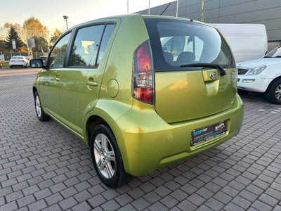 Daihatsu Sirion 1.3i 16V cat 4WD CX (9)