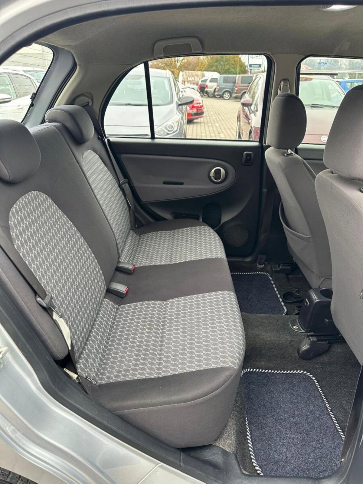 Daihatsu Trevis 1.0 (15)