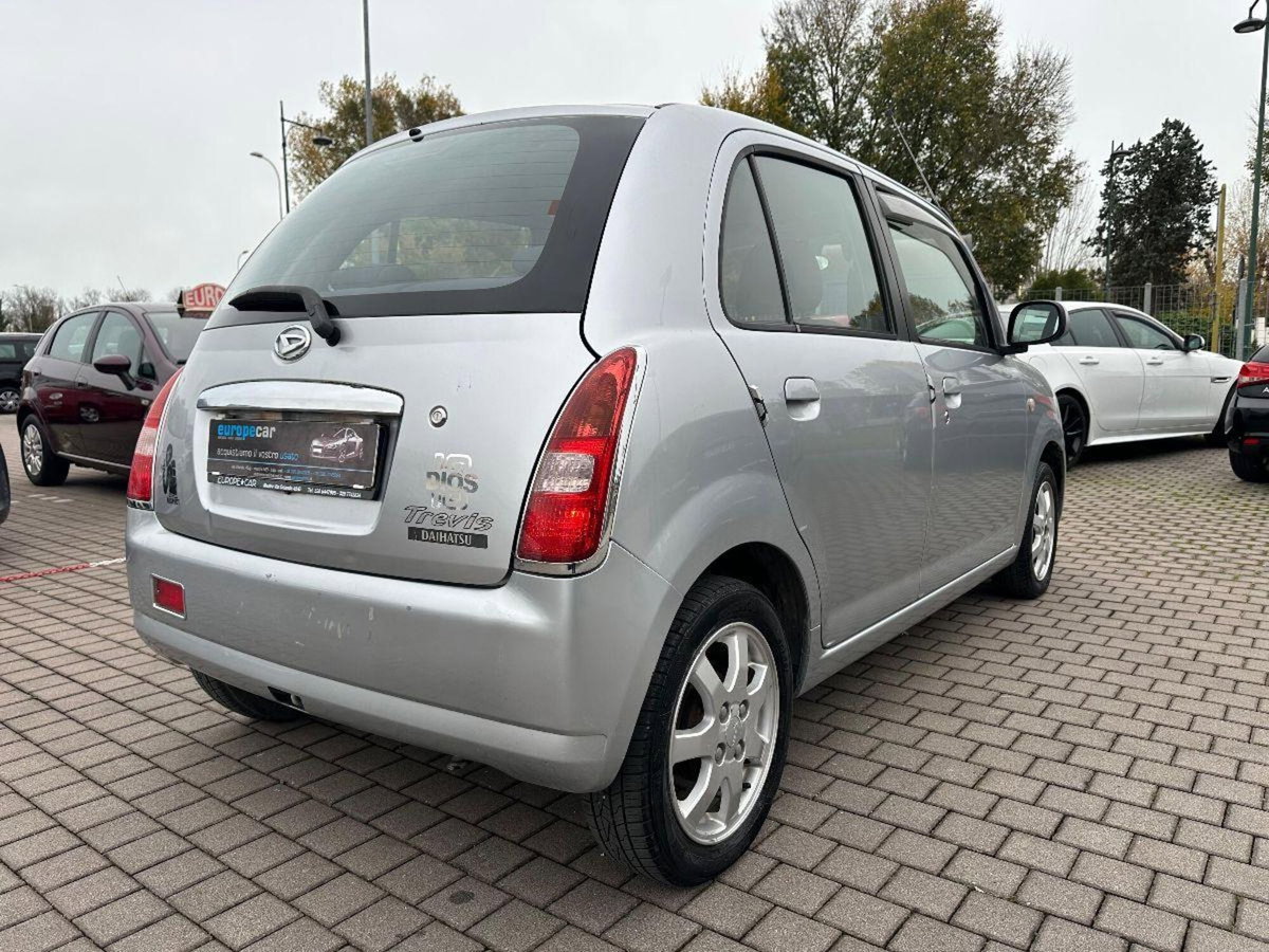 Daihatsu Trevis 1.0 (5)