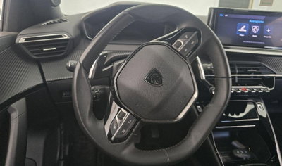 Peugeot 2008 BlueHDi 130 S&S EAT8 Allure Pack (12)