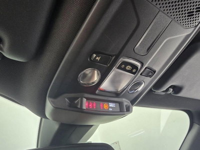Peugeot 2008 BlueHDi 130 S&S EAT8 Allure Pack (16)
