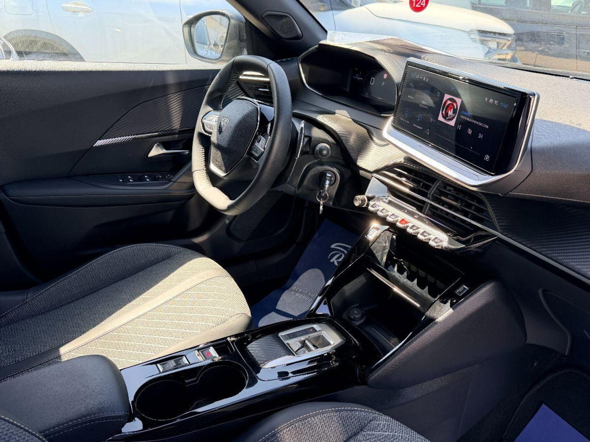 Peugeot 2008 1.2 hybrid Allure 145cv e-dcs6 (12)