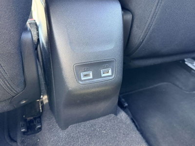Peugeot 2008 1.2 hybrid Allure 145cv e-dcs6 (17)