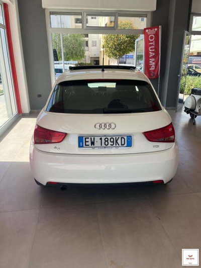 Audi A1 1.6 TDI 116 CV Sport (2)