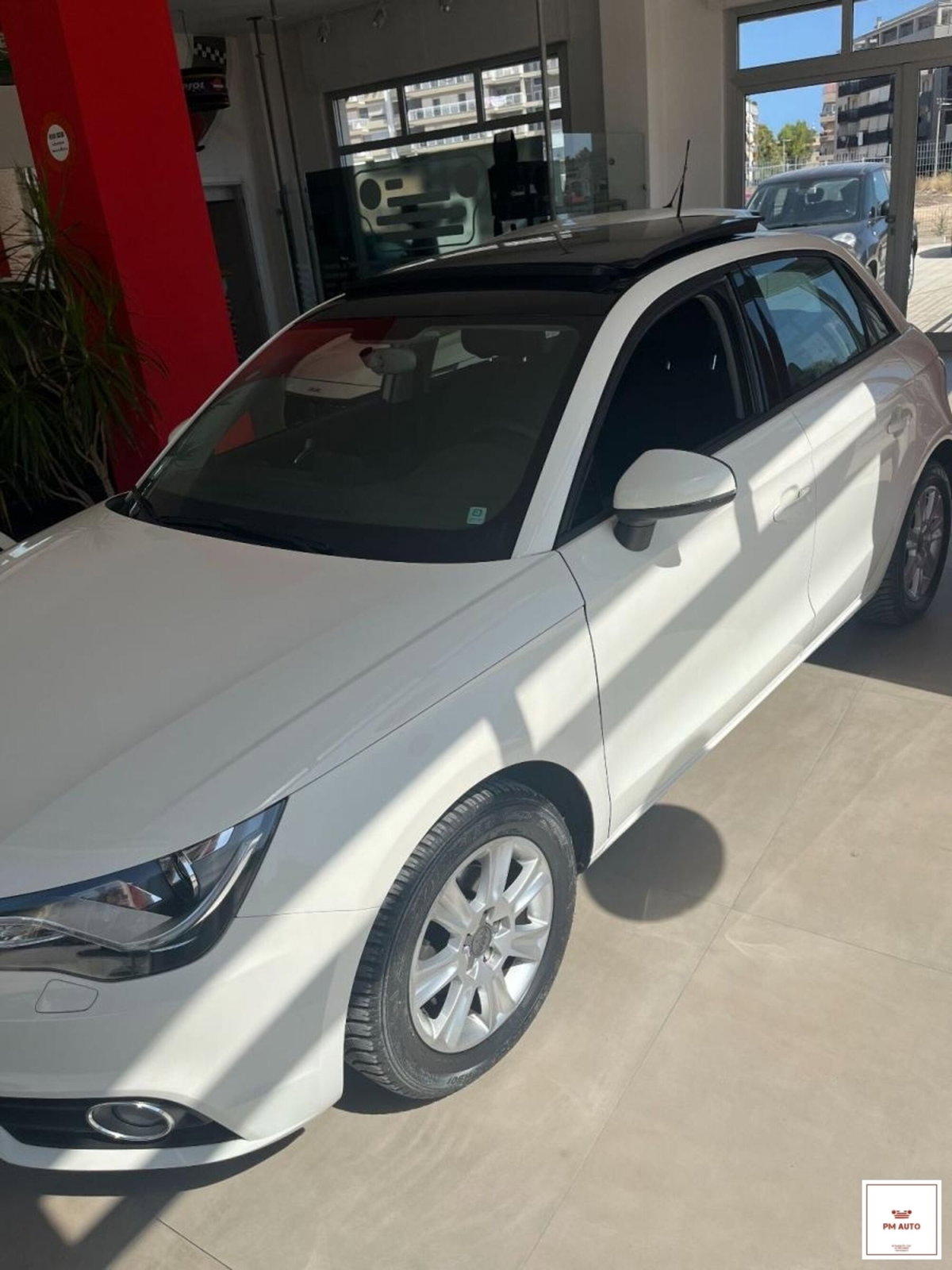 Audi A1 1.6 TDI 116 CV Sport (5)