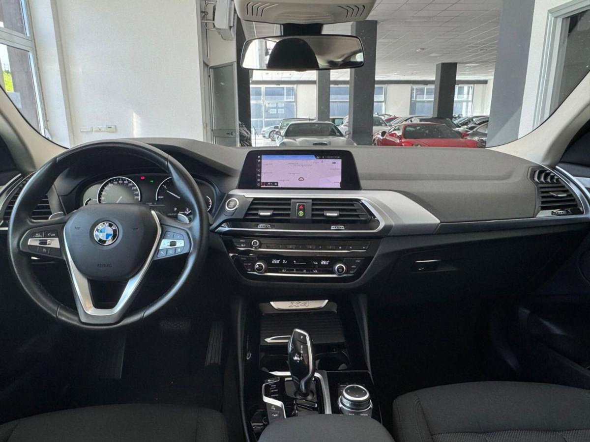 BMW X4 xDrive20d Business Advantage (14)