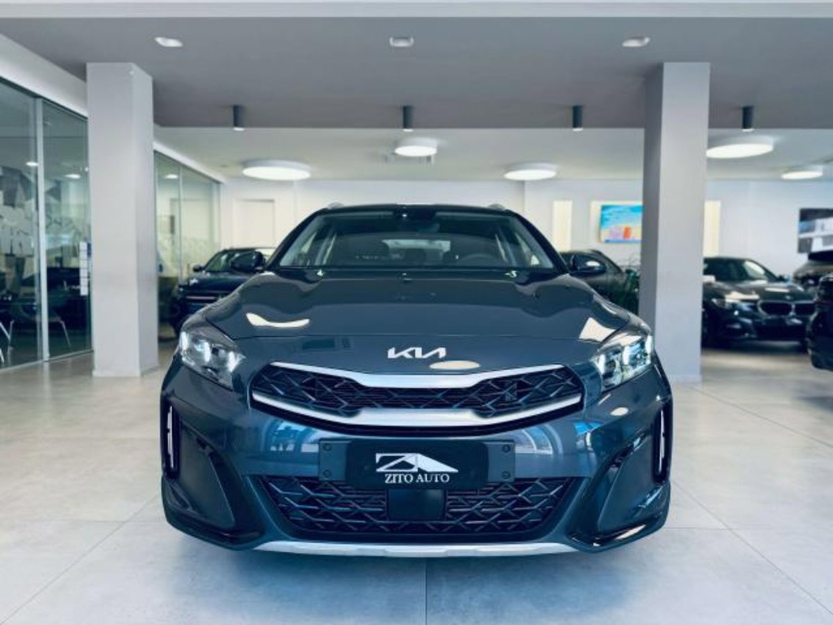 Kia XCeed 1.6 crdi mhev Style 136cv dct (2)