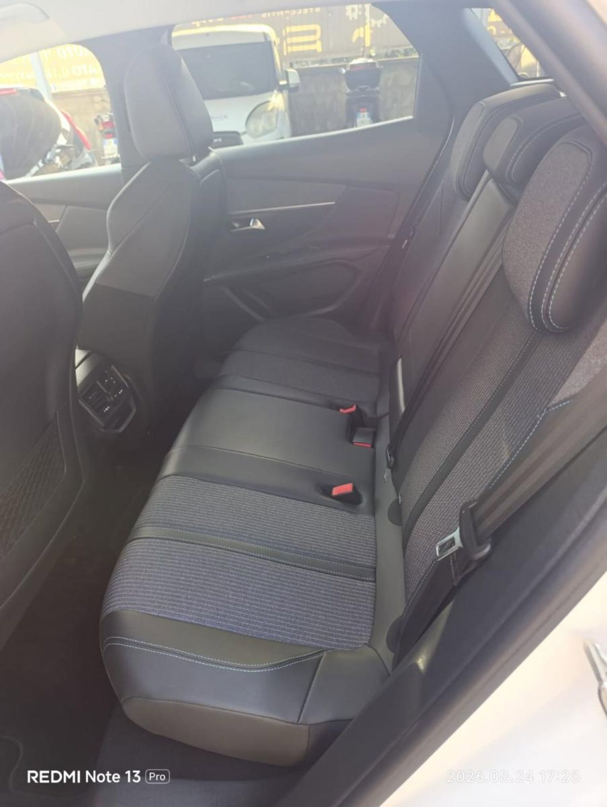 Peugeot 3008 BlueHDi 130 S&S EAT8 Allure Pack (6)