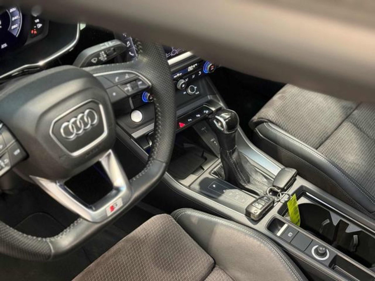 Audi Q3 Sportback 35 TDI quattro S tronic S line edition (10)