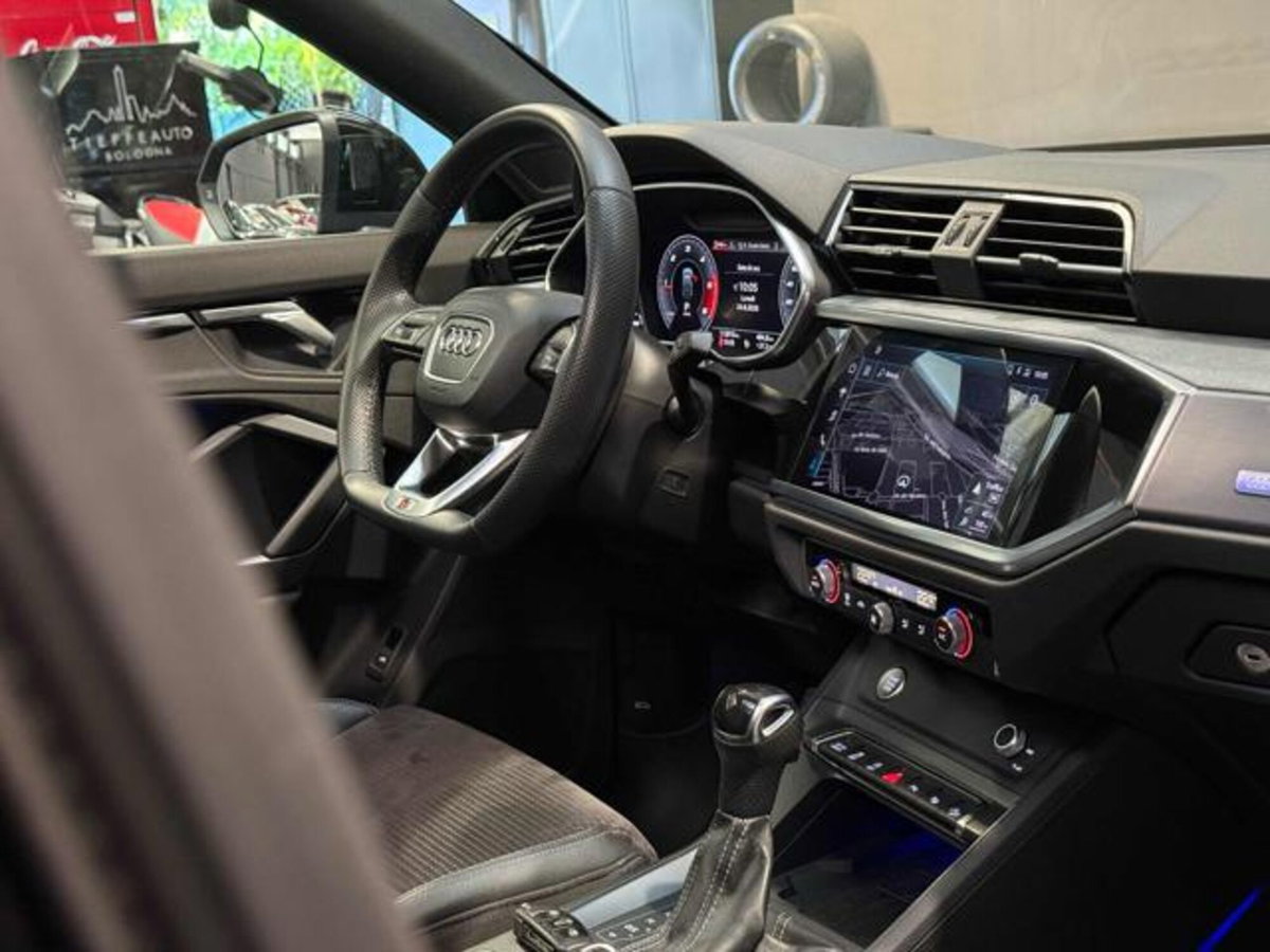 Audi Q3 Sportback 35 TDI quattro S tronic S line edition (14)