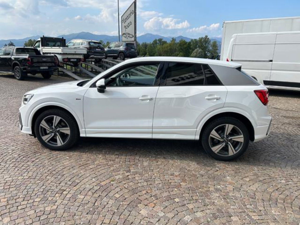 Audi Q2 Q2 40 TFSI quattro S tronic S line Edition (3)