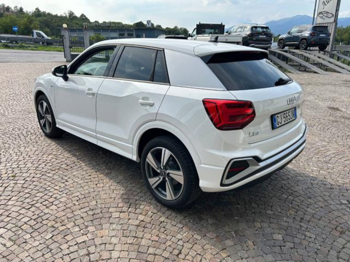 Audi Q2 Q2 40 TFSI quattro S tronic S line Edition (4)