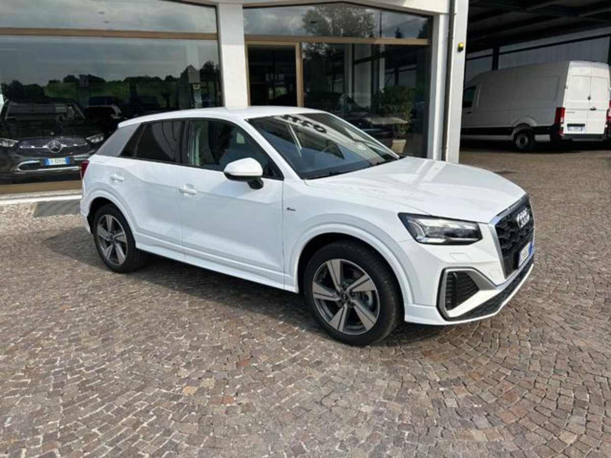Audi Q2 Q2 40 TFSI quattro S tronic S line Edition (5)
