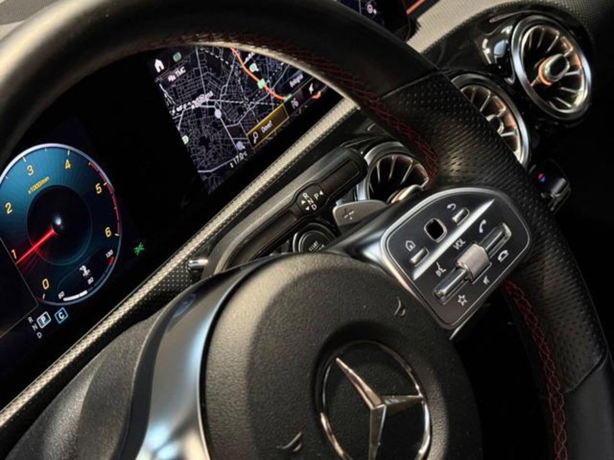 Mercedes-Benz Classe A 180 d Automatic Premium (10)