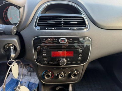 Fiat Punto 1.3 MJT II S&S 95 CV 5 porte Street (11)