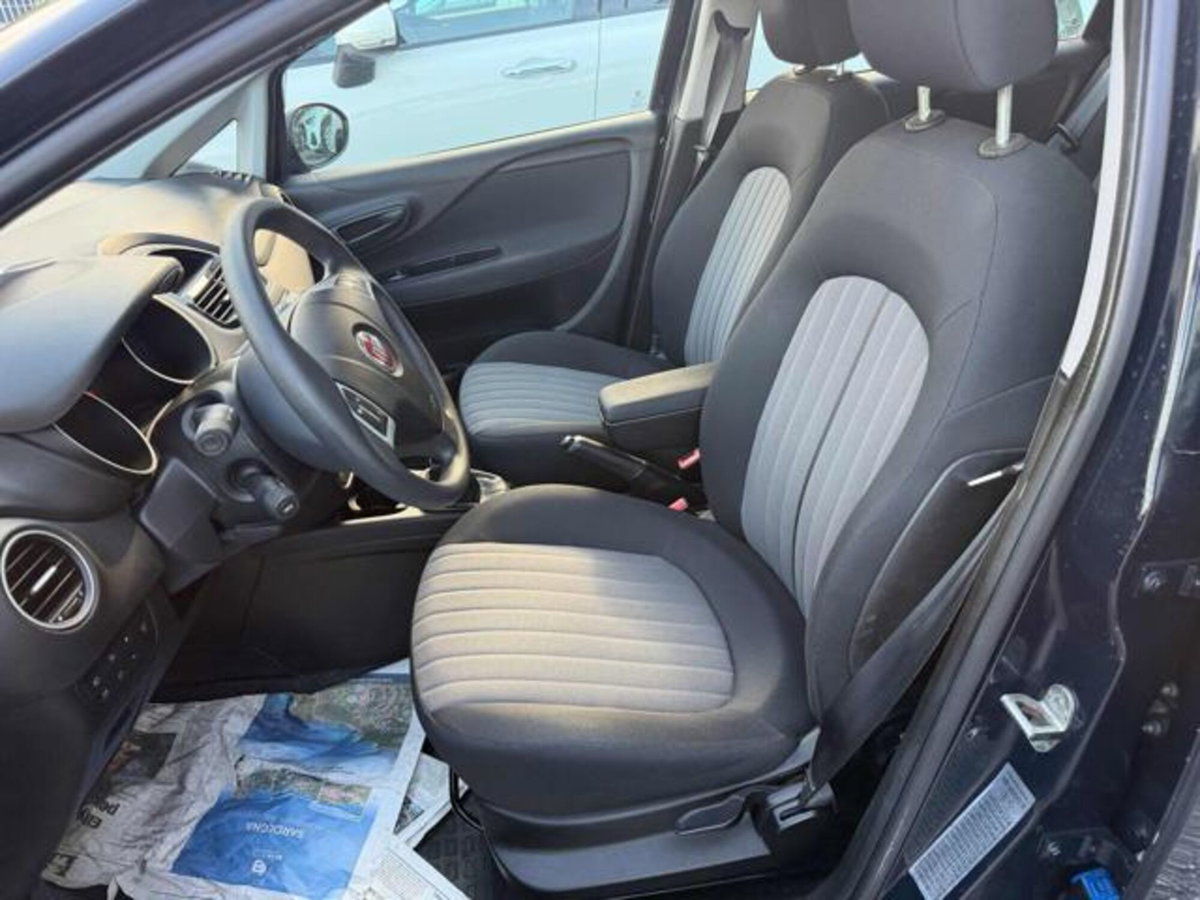 Fiat Punto 1.3 MJT II S&S 95 CV 5 porte Street (7)
