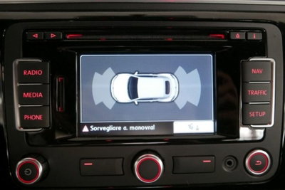 Volkswagen Maggiolino Cabrio 1.2 TSI Design (10)