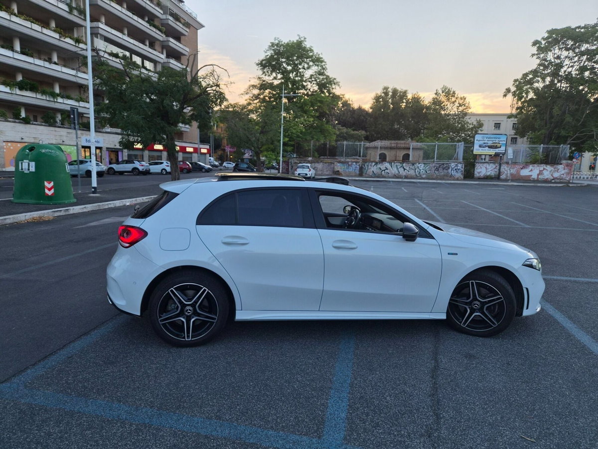 Mercedes-Benz Classe A 250 e Automatic Plug-in hybrid Premium (8)