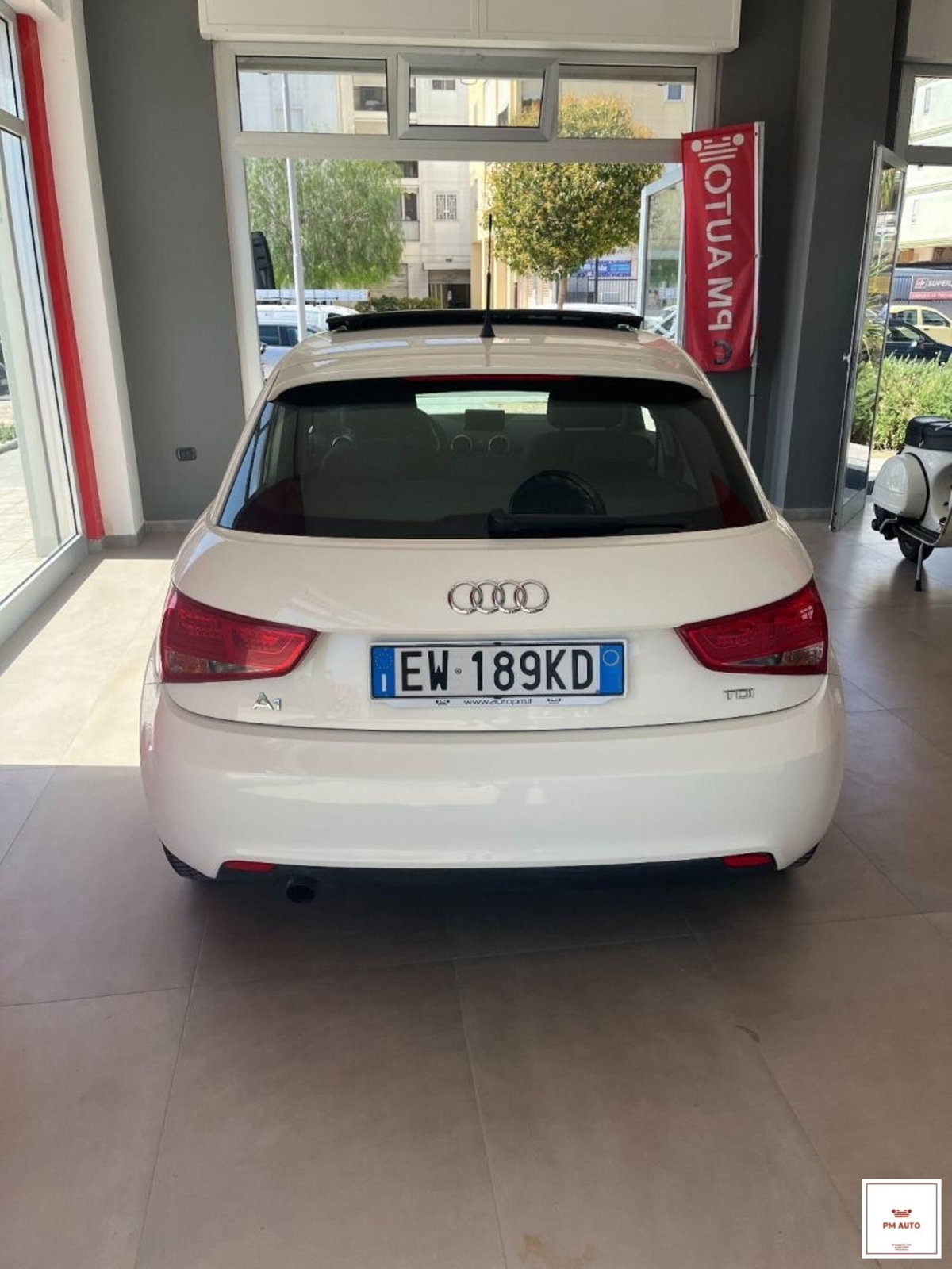 Audi A1 1.6 TDI 116 CV Sport (2)