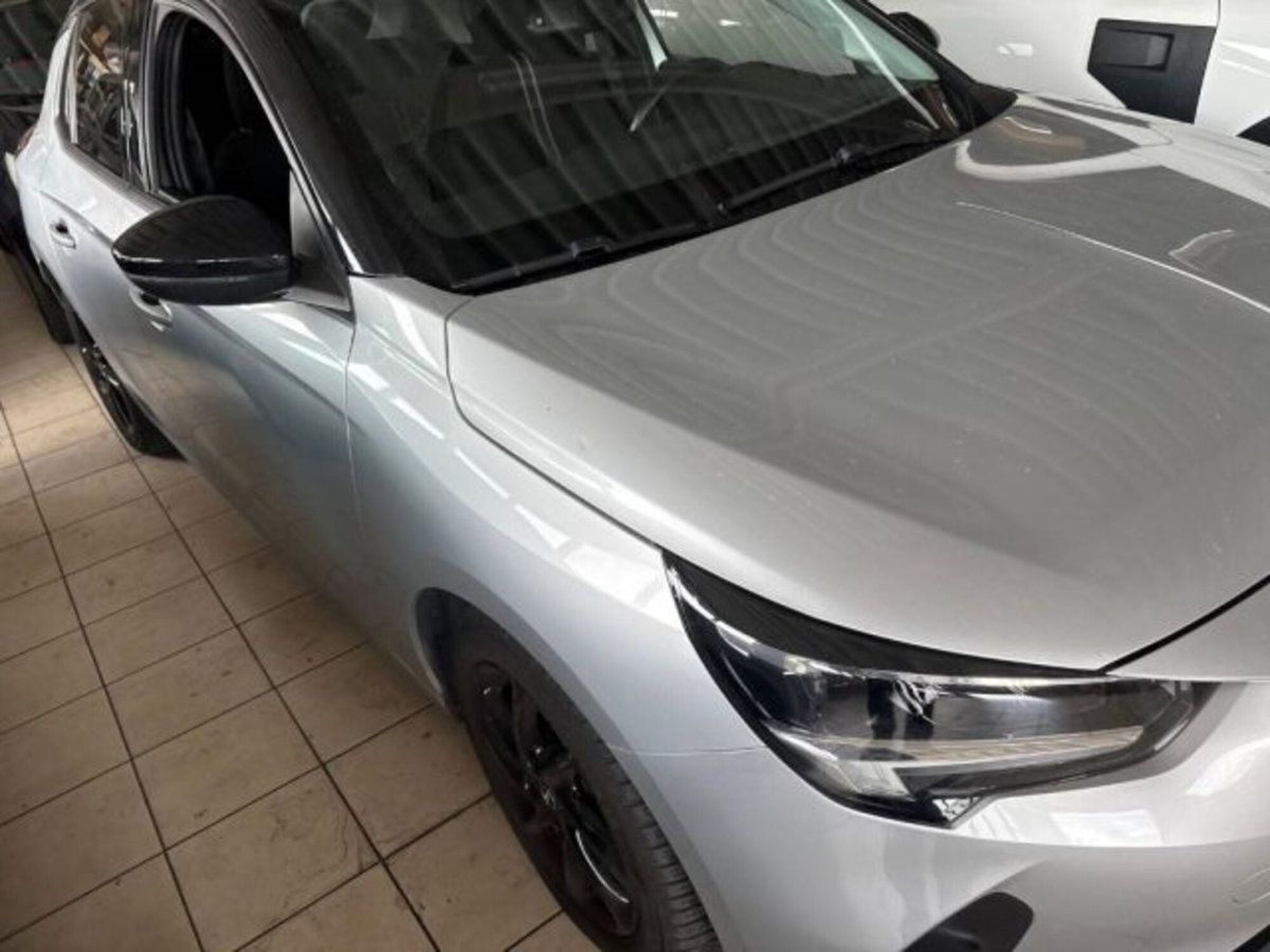 Opel Corsa 1.2 (4)
