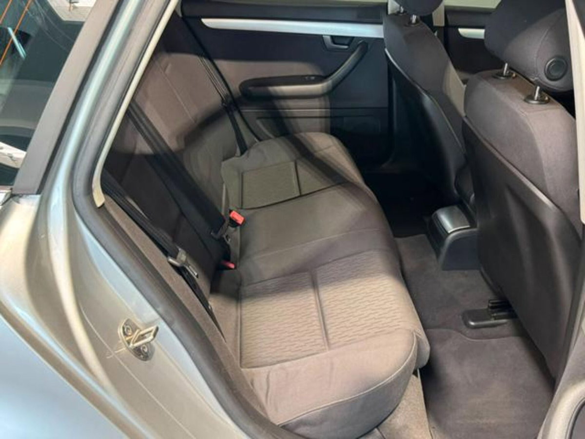Audi A4 Avant 2.0 TDI F.AP. (12)