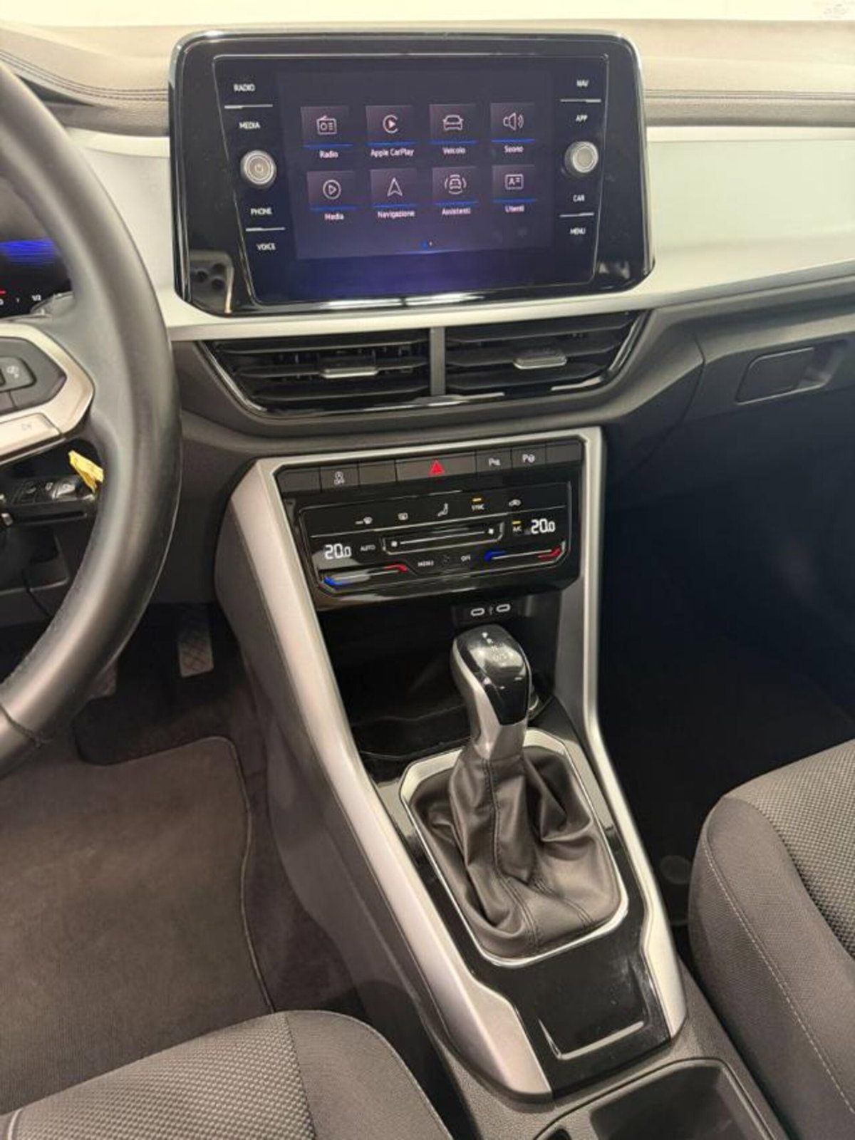 Volkswagen T-Roc 1.5 tsi Life dsg (11)