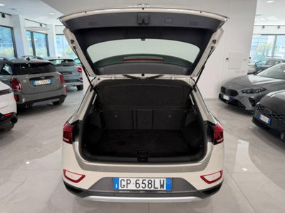 Volkswagen T-Roc 1.5 tsi Life dsg (17)