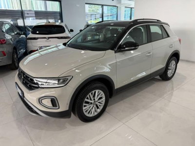 Volkswagen T-Roc 1.5 tsi Life dsg (3)