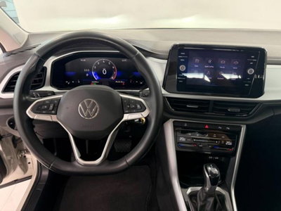 Volkswagen T-Roc 1.5 tsi Life dsg (9)