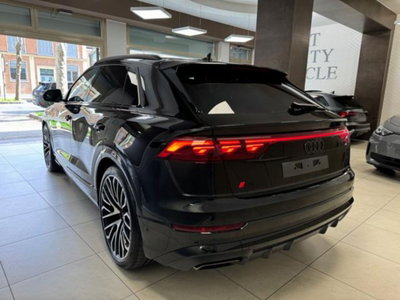 Audi Q8 3.0 tdi mhev S line edition quattro 286cv tiptronic (6)