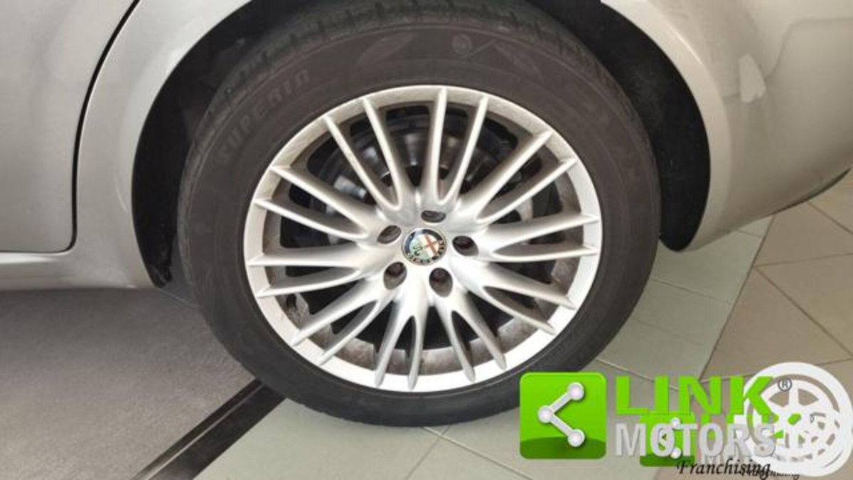 Alfa Romeo 159 2.0 JTDm Eco Super (9)