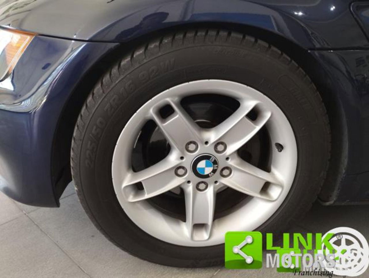 BMW Z3 Cabrio 1.9 16V cat Roadster (8)