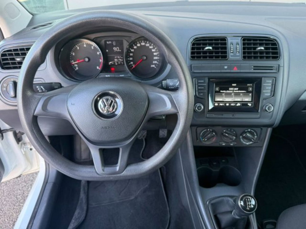 Volkswagen Polo 1.0 MPI 5p. Trendline (9)