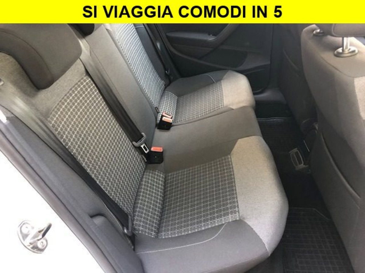 Volkswagen Polo 1.0 MPI 75 CV 5p. Comfortline (9)